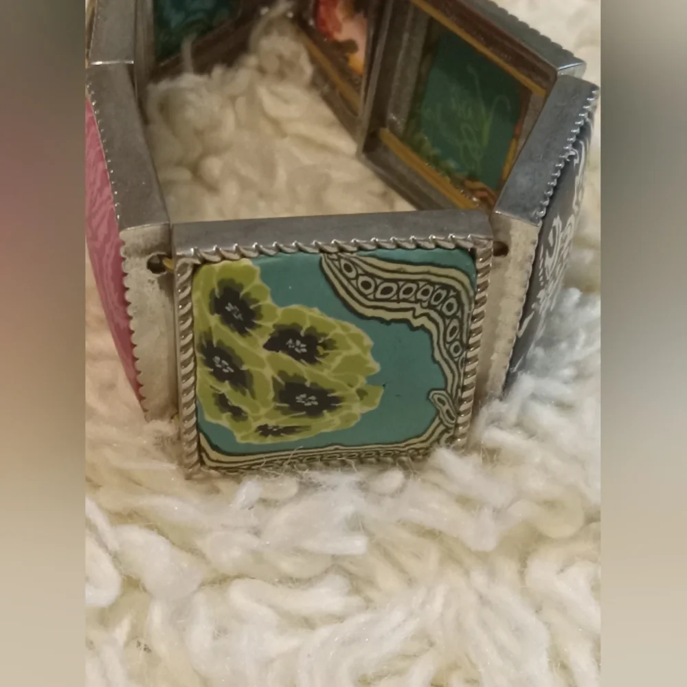 Vera Bradley Multicolor Bracelet - Picture 4 of 13